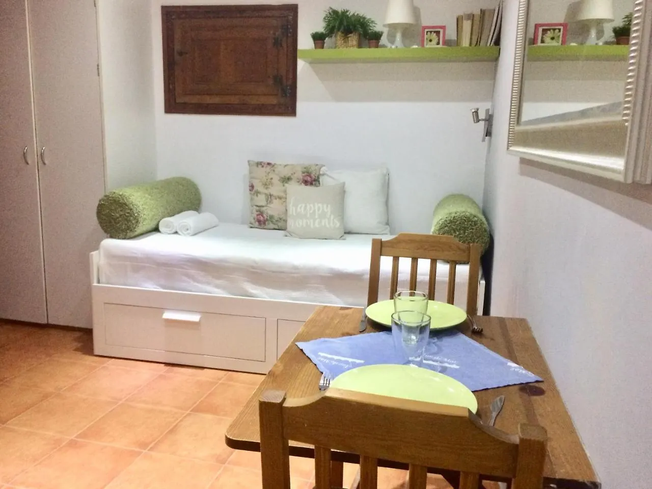 Top Barcelona Low Cost Studios